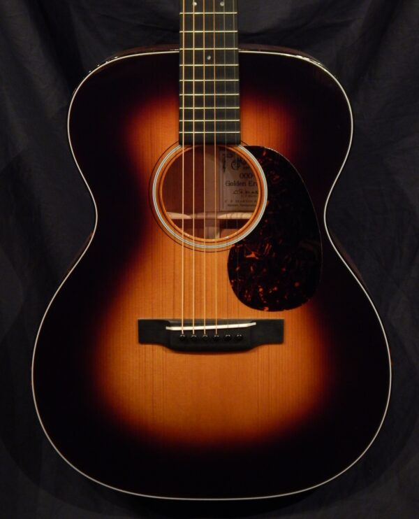 Martin 000-18GE Sunburst 1773447 (19)