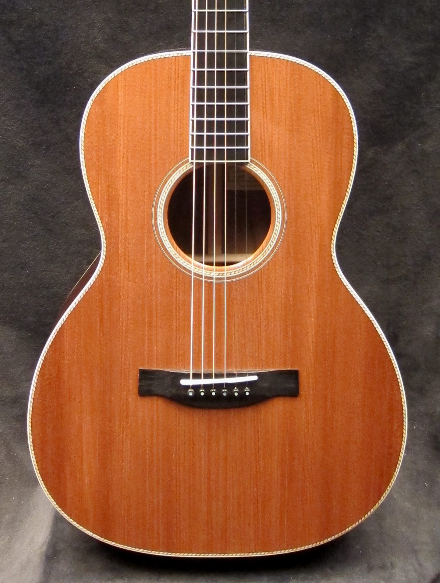 santa-cruz-000-redwood-and-flamed-walnut-custom-down-home-guitars