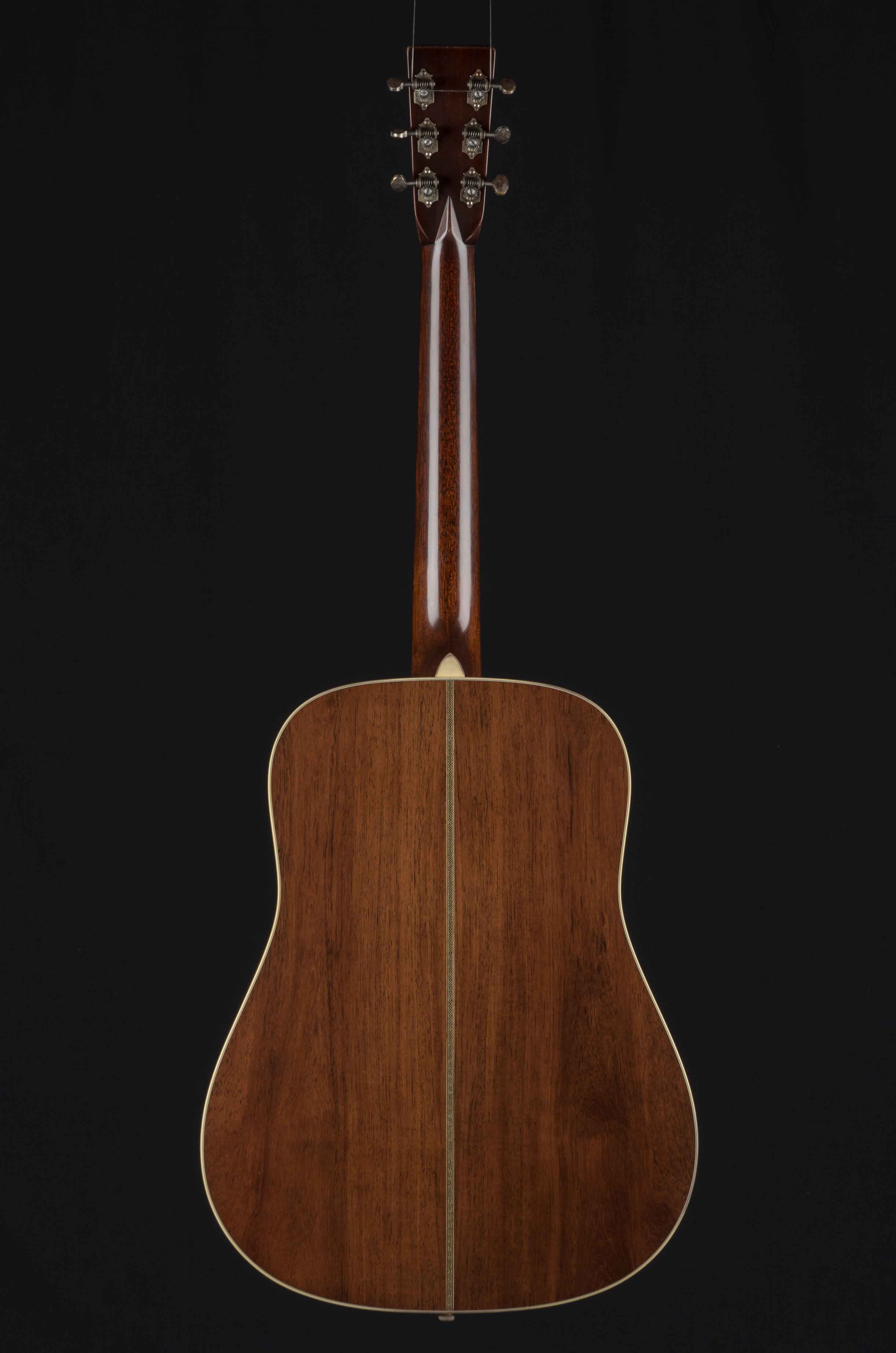 Martin D-28 Authentic 1937 Aged Limited Edition Madagascar Rosewood and ...