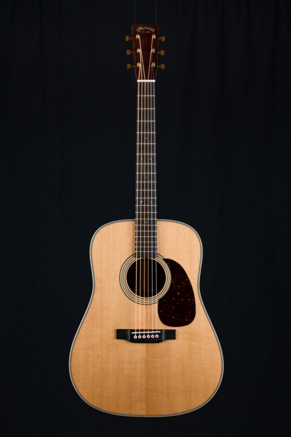 Martin D-28 Modern Deluxe Sitka Spruce VTS and Indian Rosewood 