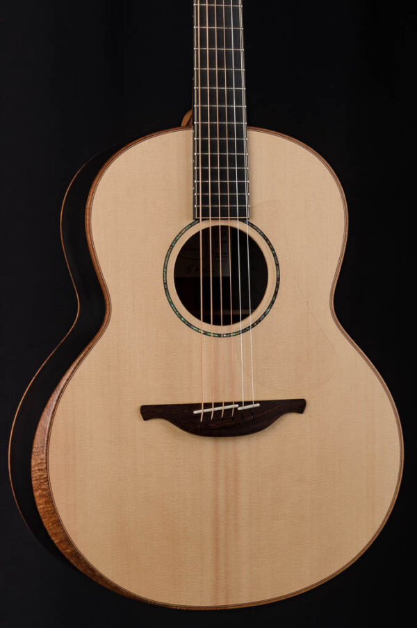 Lowden F-35 Bog Oak Lutz Ltd Ed 21597 (16)