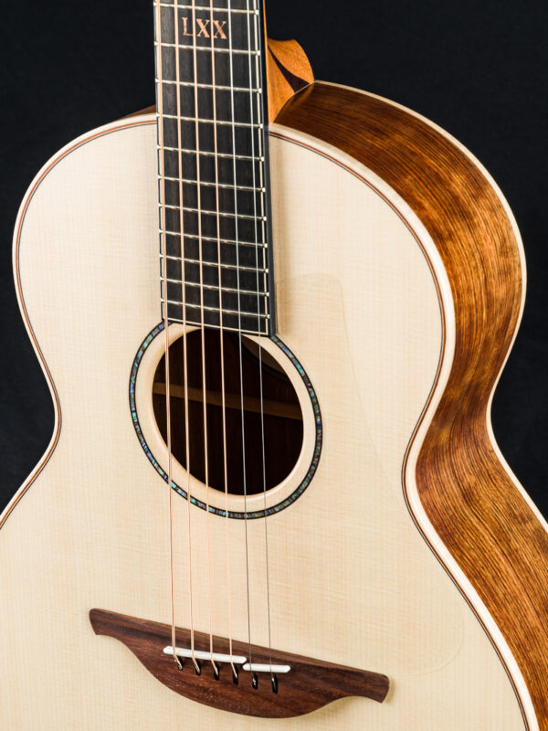 Lowden LXX WL-35 Wee Lowden Chechen and Alpine Spruce George Lowden LXX WL-35 Wee Lowden Chechen and Alpine Spruce George