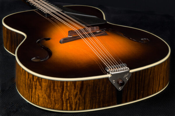 Northfield NFO-AT2 Alpine Spruce/Figured Maple Archtop Octave Mandolin  w/K&K Pickup, Molded Hard Case