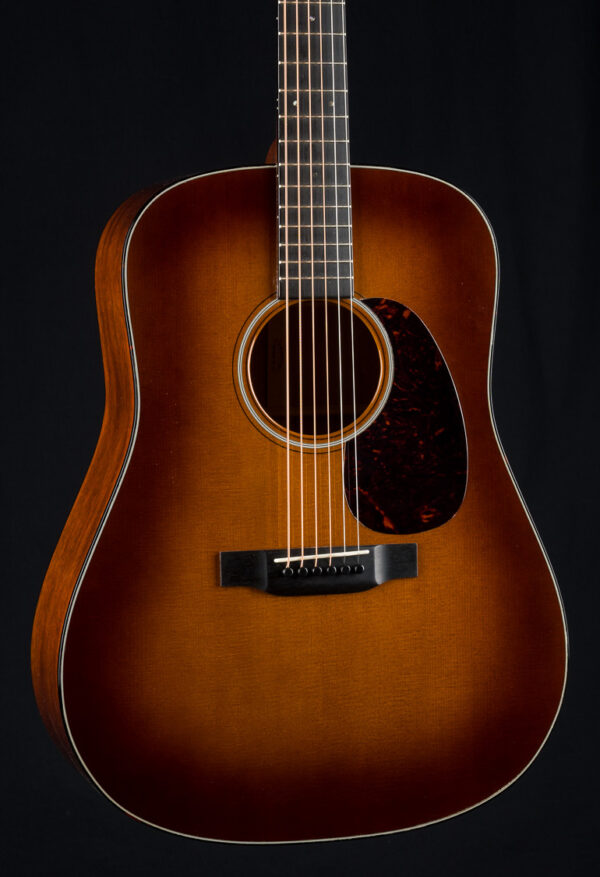 Martin D-18 Ambertone Sitka Spruce and Mahogany Used (2015) | Down