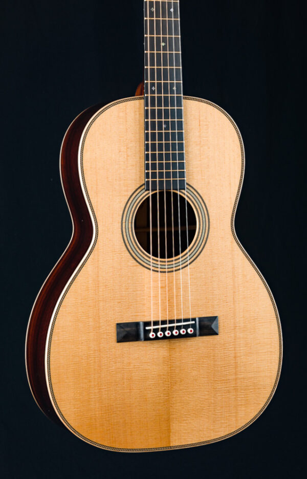 Martin 0012-28 Modern Deluxe Indian Rosewood and Sitka Spruce VTS