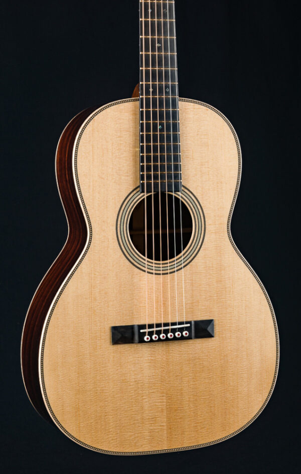 Martin 0012-28 Modern Deluxe Indian Rosewood and Sitka Spruce VTS