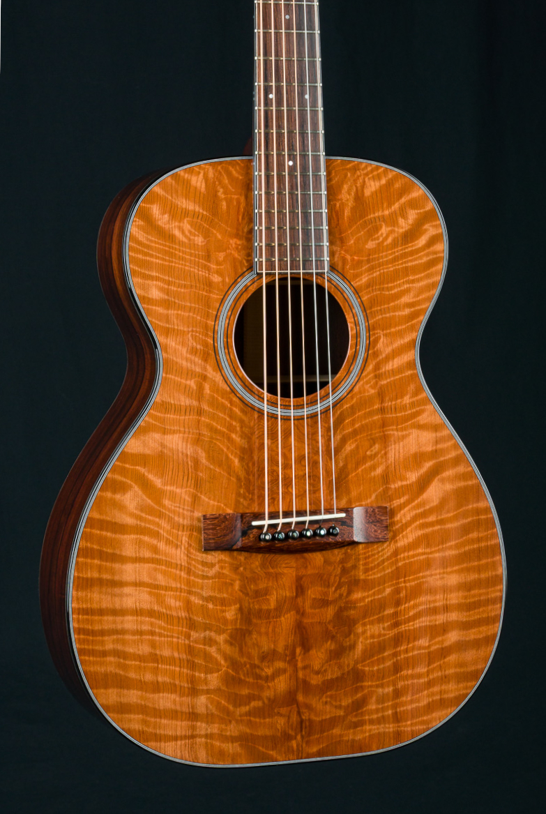Huss&Dalton T-0014 Figured Redwood Madagascar DHG 6383 (16)