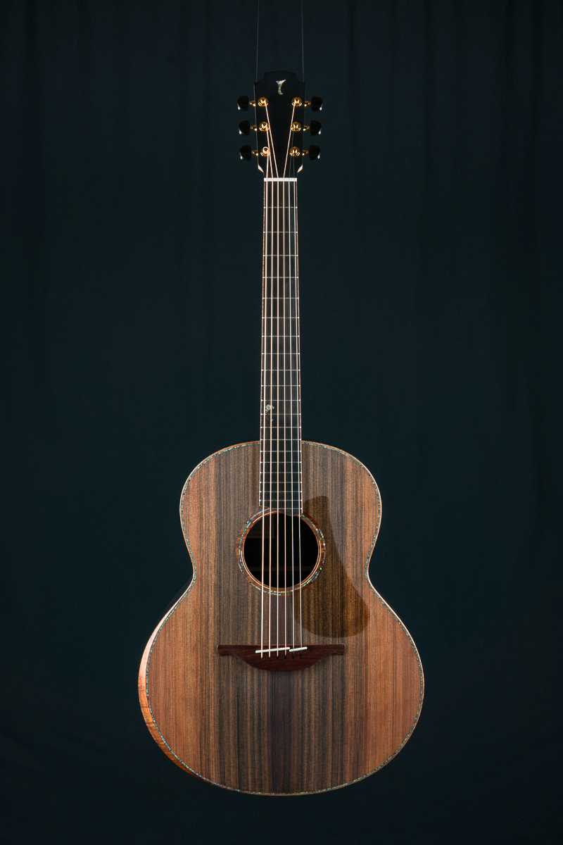 Lowden-George-Lowden-Luthier-