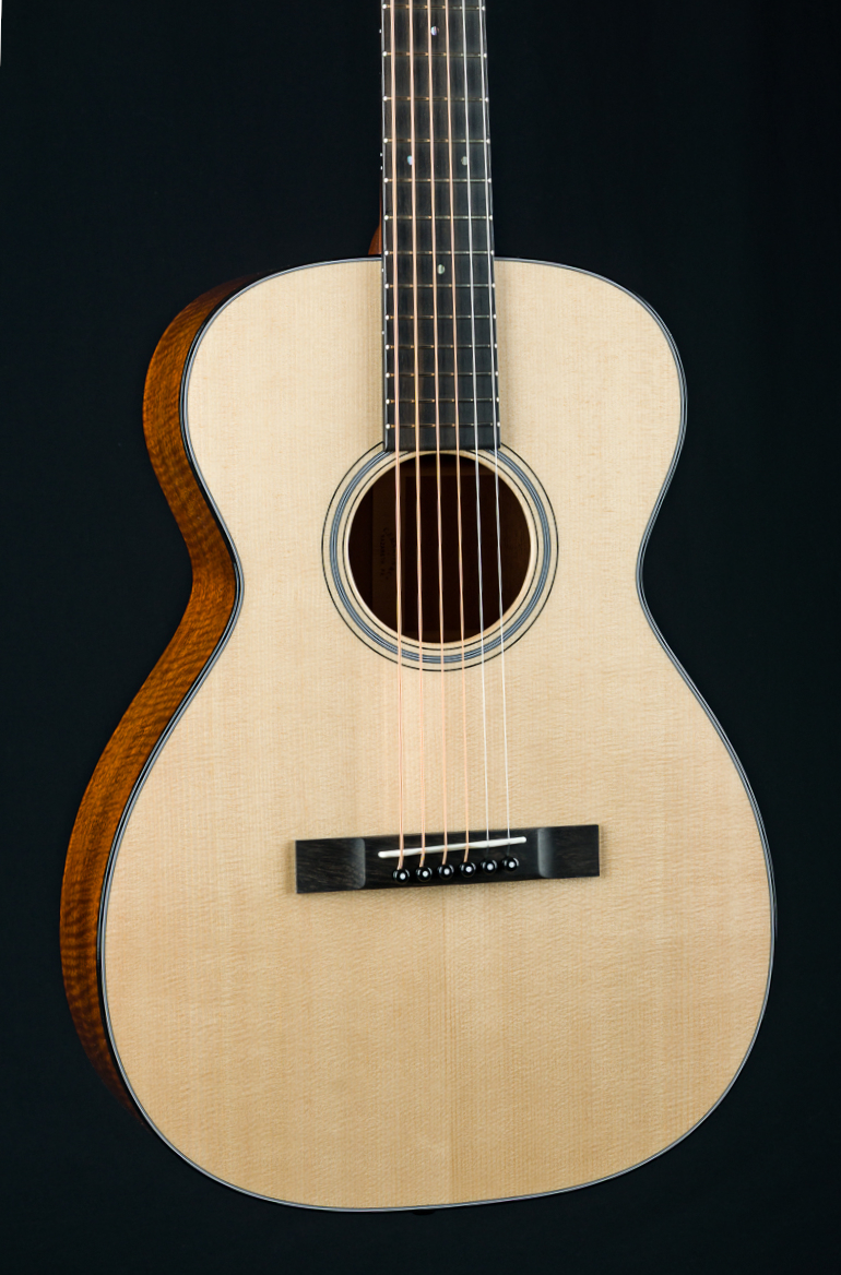 Martin 0 14-Fret Custom Flamed Mahogany 2902567 (10)