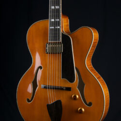 Eastman AR580CE-HB Honey Burst Archtop Electric